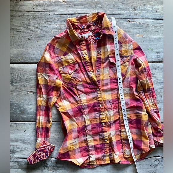 Ladies Tin Hall, medium, pearl button snaps, fitted dress shirt - Picture 5 of 5